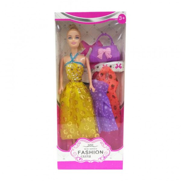 Muñeca Cambio de Ropa Magedelin en Plastico