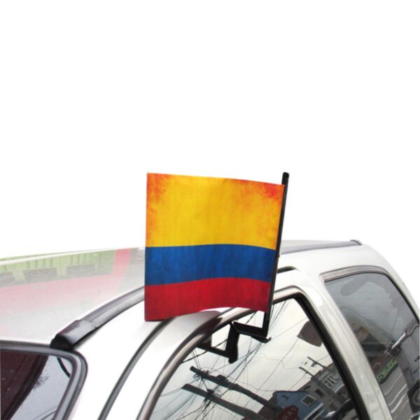 Bandera Colombia Elaborada en Plastico Incluye Asta
