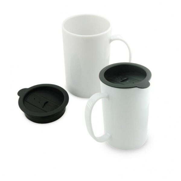 Mug Mediano Elaborado Plastico con Tapa Hermetica